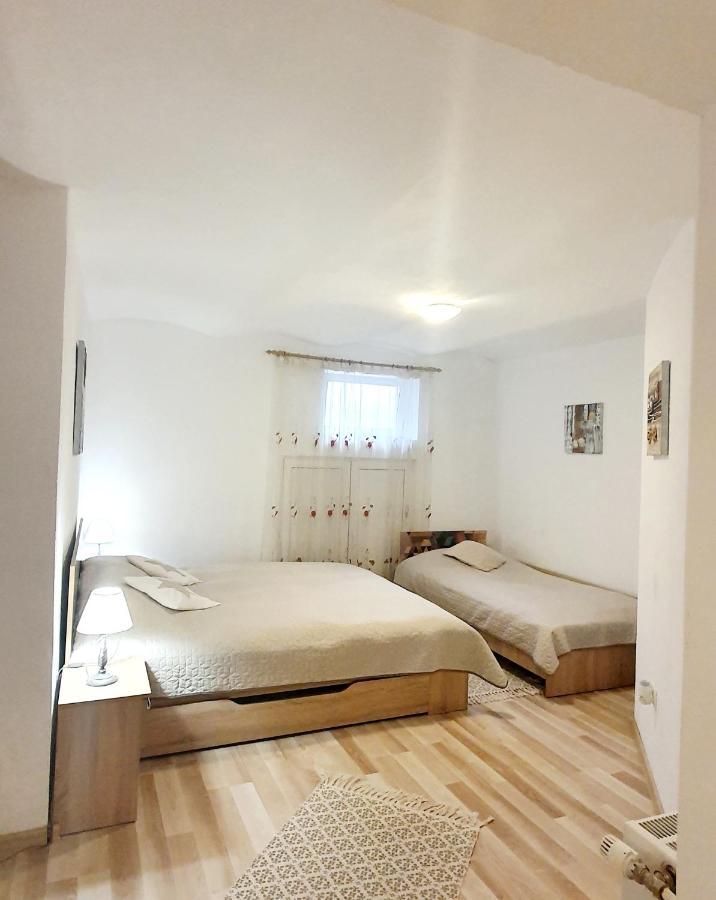 Castelului 1 Apartment บราชอฟ ภายนอก รูปภาพ