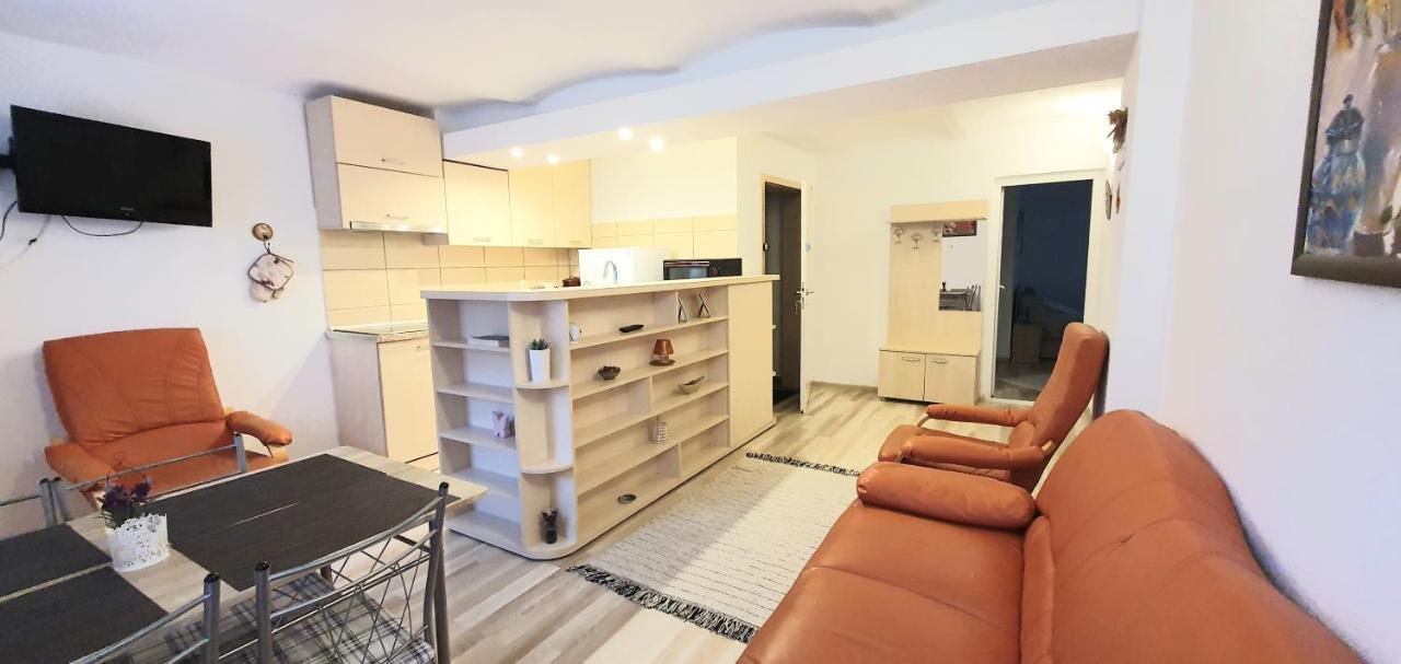 Castelului 1 Apartment บราชอฟ ภายนอก รูปภาพ