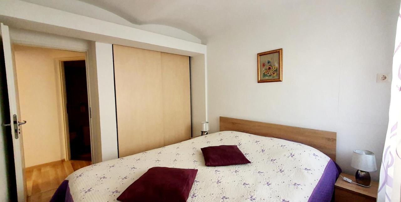Castelului 1 Apartment บราชอฟ ภายนอก รูปภาพ