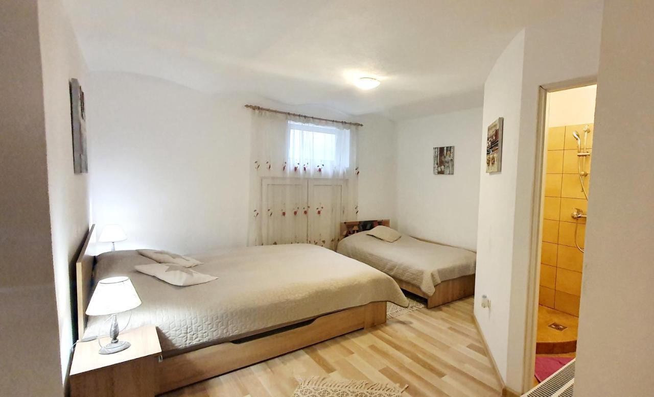 Castelului 1 Apartment บราชอฟ ภายนอก รูปภาพ